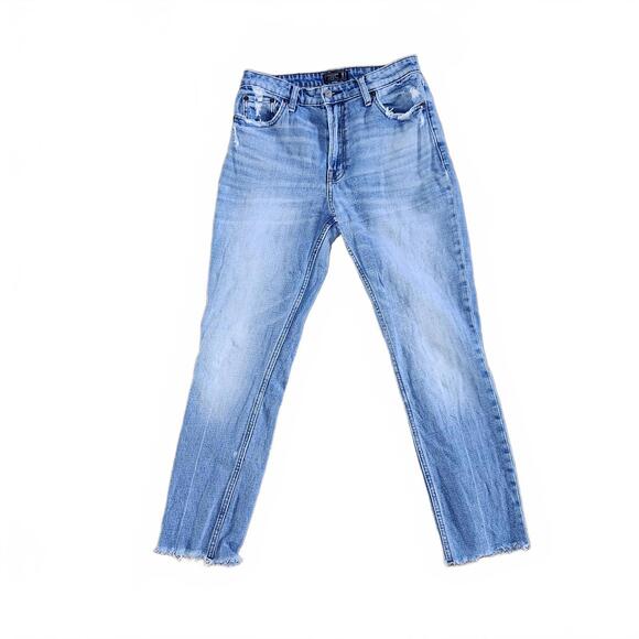 Abercrombie & Fitch Denim - Abercrombie & Fitch Women's Size 28 Light Blue Slim High Rise Jeans
